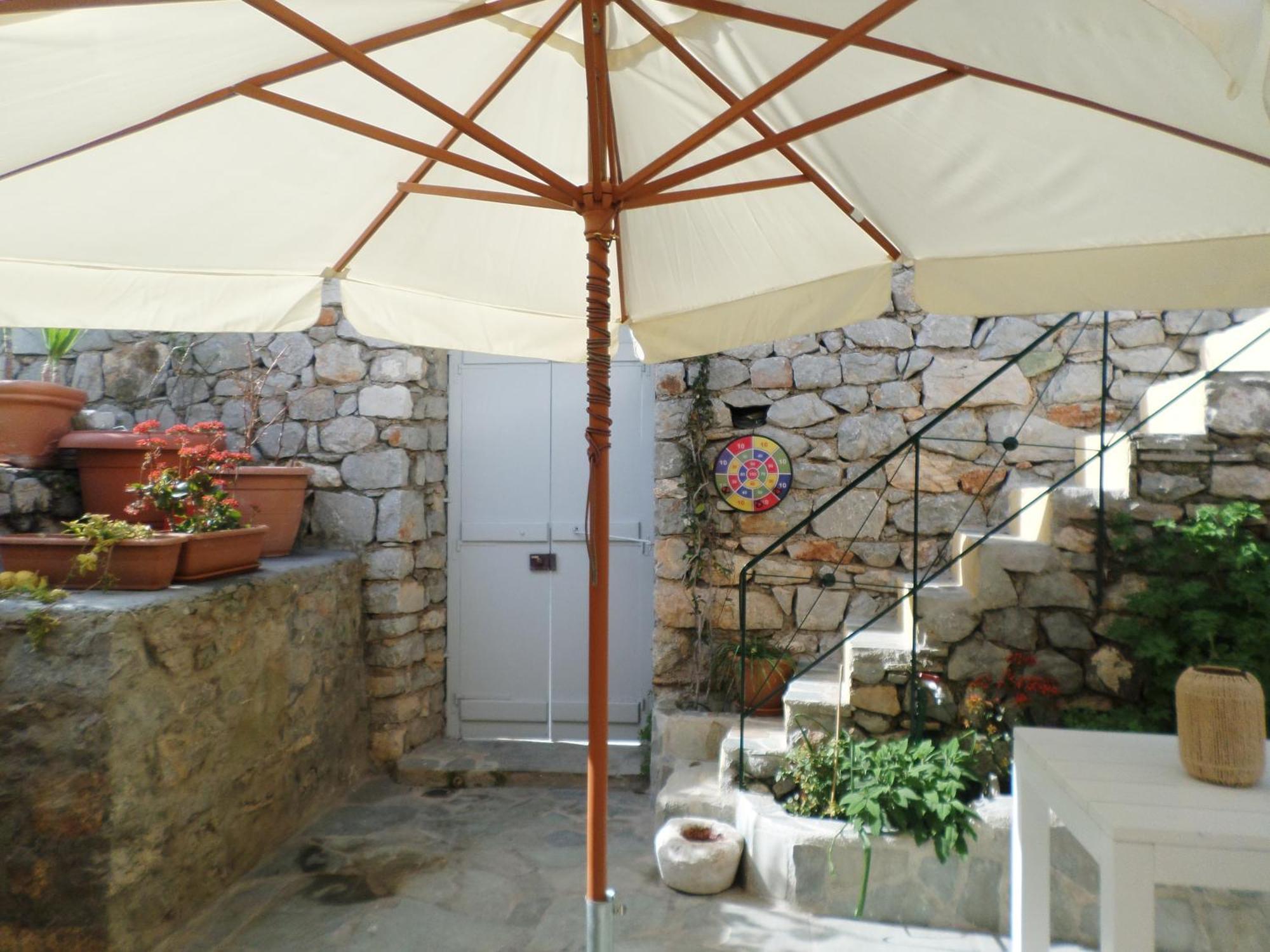 Villa In The Heart Of Hydra Exterior foto